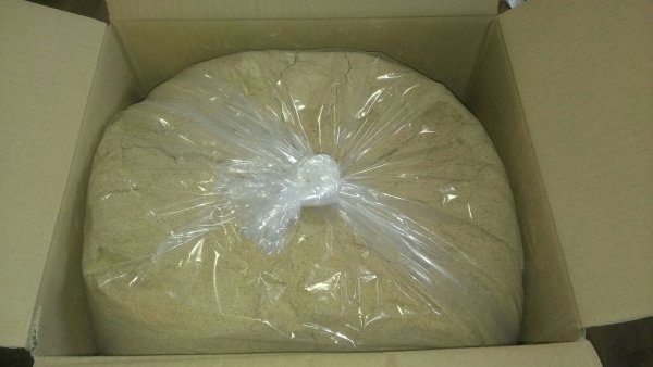 画像2: 送料無料　ウズラ産卵用フード　ドリームウズラ　２０Ｋｇ箱入り (2)